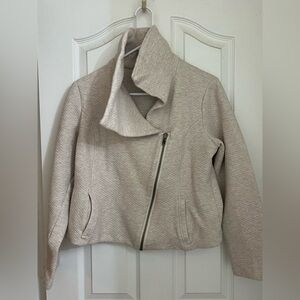Cabi Ryder Quilted cropped Oatmeal Moto Jacket
